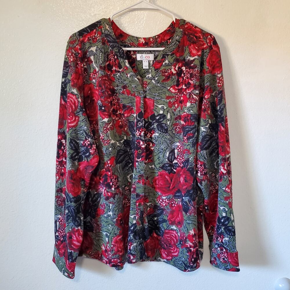 Denim & Co Womens XL Knit Button Top Red Green Floral Christmas Holiday Roses - Picture 2 of 12